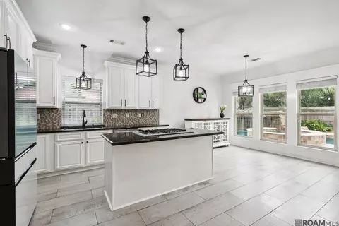 Kitchen - 307 Lac Cypreiere Dr, Luling, LA 70070 photo 1 of 4