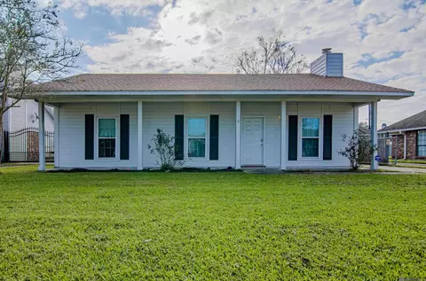 17654 Sugar Mill Ave, Baton Rouge, LA 70817