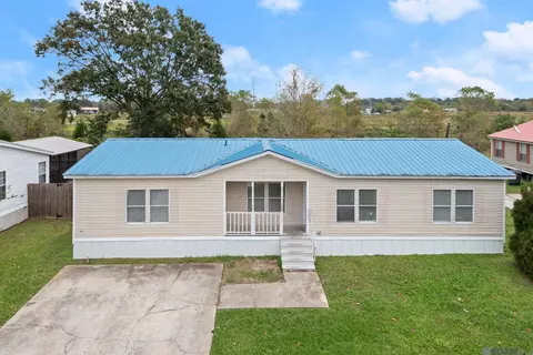 199 Evangeline Dr, Donaldsonville, LA 70346