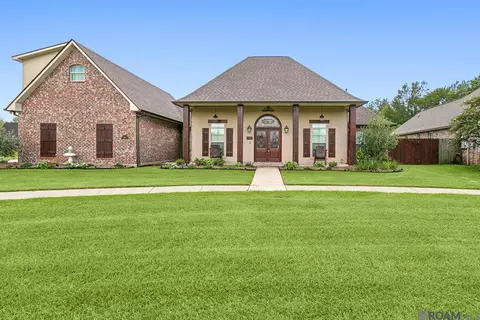 10158 Autumn Ct, Denham Springs, LA 70726