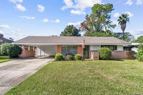 6930 Menlo Dr, Baton Rouge, LA 70808