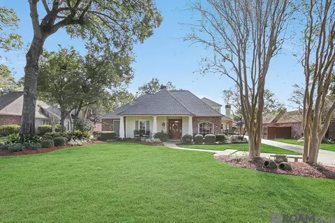18432 Lake Shadow Dr, Baton Rouge, LA 70817