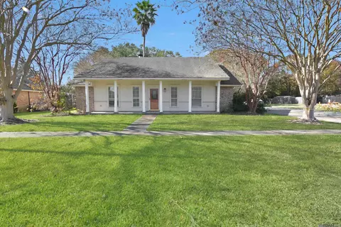 6553 Maple St, Zachary, LA 70791