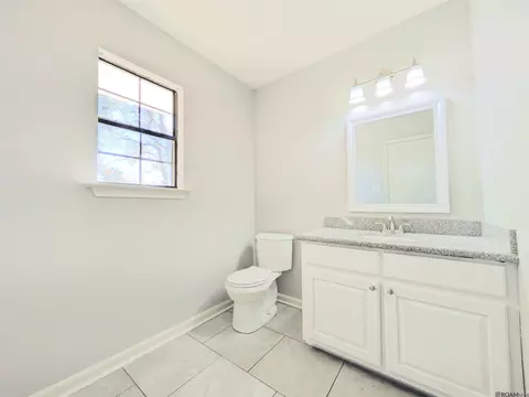 304 Sandra Dr, Baker, LA 70714 photo 5