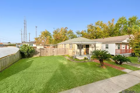 1708 Feliciana St, New Orleans, LA 70117