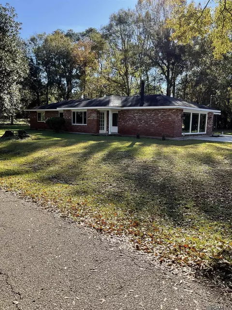 1370 Kennon Dr, Baker, LA 70714