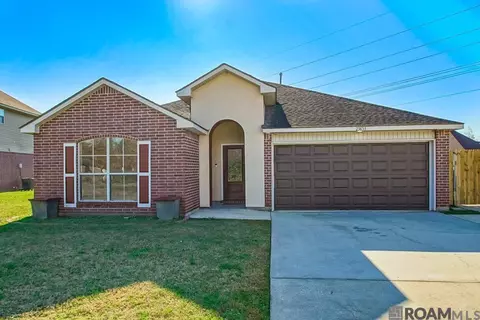 23853 Springhill Dr, Denham Springs, LA 70726