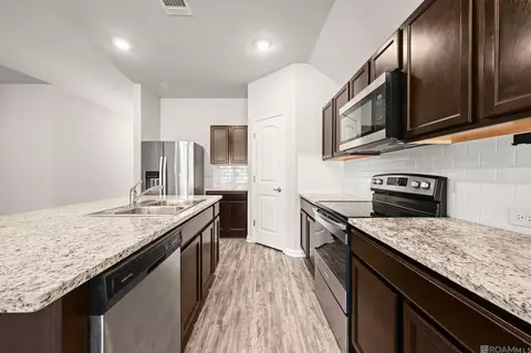 Kitchen - 13155 Hanks Way, Walker, LA 70785 photo 1 of 2