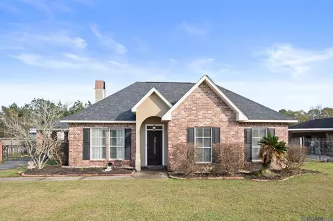 25830 Regency Ave, Denham Springs, LA 70726