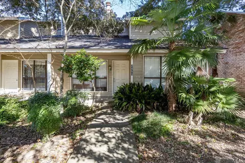 2450 Brightside Dr, Baton Rouge, LA 70820