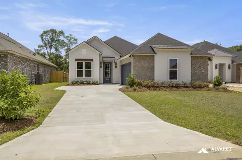 26524 Vanissa Dr, Denham Springs, LA 70726