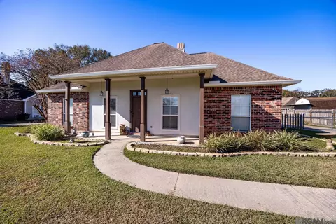 25943 Richmond S Ridge Ave, Denham Springs, LA 70726