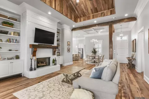 14100 Sleepy Hollow Dr, Prairieville, LA 70769