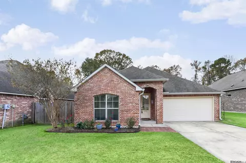 10422 Montrachet Dr, Baton Rouge, LA 70817
