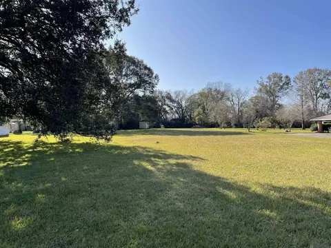 40437 D Black Bayou Ext, Gonzales, LA 70737