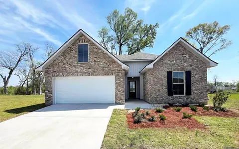 2022 Hayes Ave, Port Allen, LA 70767