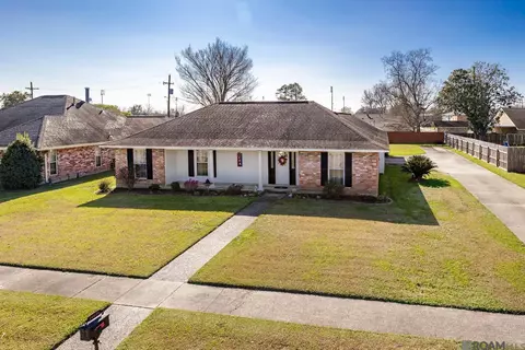24620 Edmund Dr, Plaquemine, LA 70764