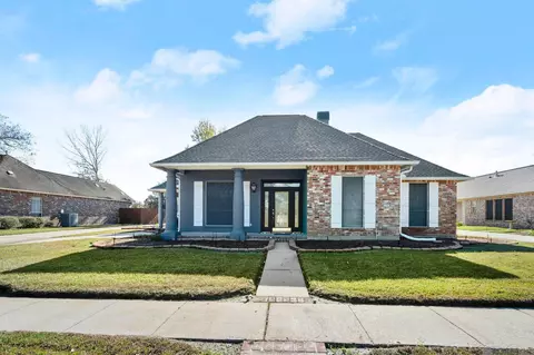 15504 White Tail Ct, Baton Rouge, LA 70817