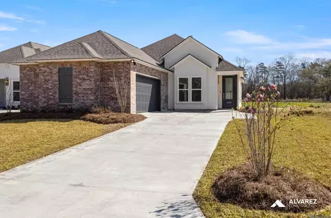 10644 Deric Ave, Denham Springs, LA 70726