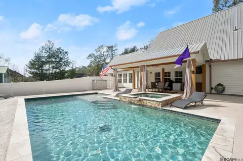 Exterior - 16198 Blackstone Dr, Pride, LA 70770 photo 8 of 14