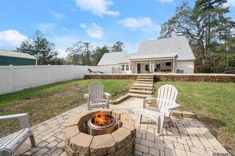 Exterior - 16198 Blackstone Dr, Pride, LA 70770 photo 11 of 14