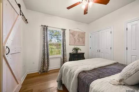 Bedroom - 16198 Blackstone Dr, Pride, LA 70770 photo 3 of 3