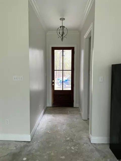 Entry Way - 75455 Trinchard Rd, Covington, LA 70435 photo 1 of 2