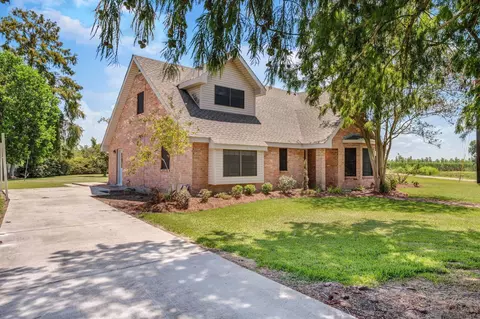 112 Retriever Rd, Laplace, LA 70069
