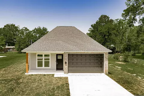907 Sinbad St, Baker, LA 70714