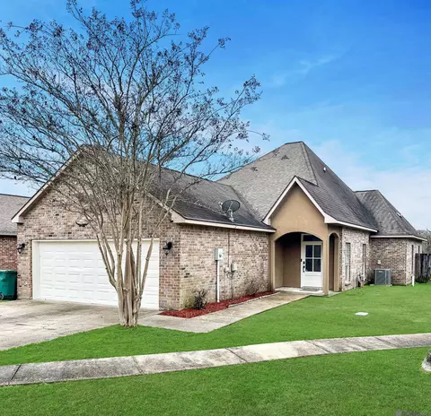 30111 Irene Kennard Ave, Denham Springs, LA 70726