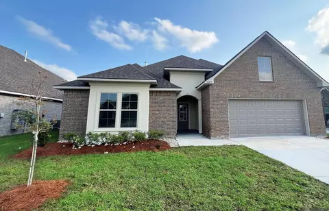 38459 Parliament Dr, Prairieville, LA 70769