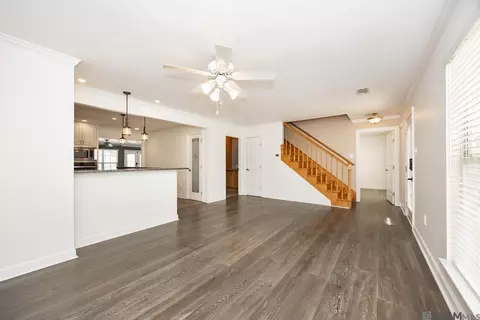 Living - 17267 Lavell Rd, Pride, LA 70770 photo 5 of 5