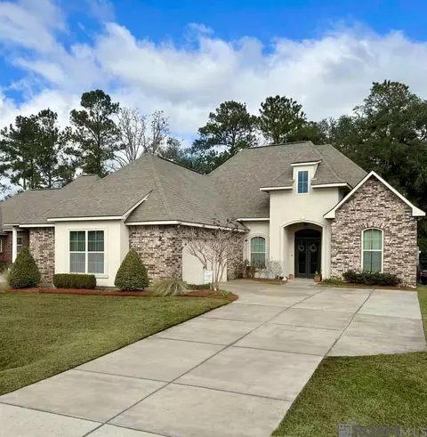222 Mack Ln, Madisonville, LA 70447