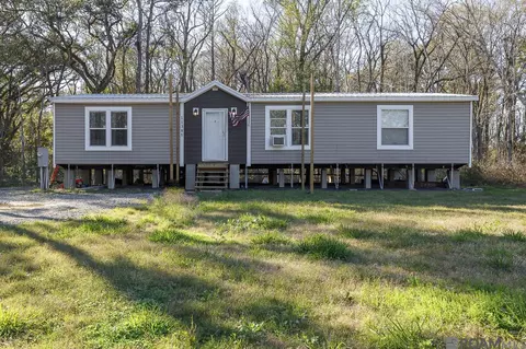11385 Old Pecan Ln, Gonzales, LA 70737