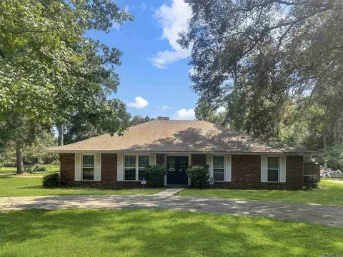 16584 Strain Rd, Baton Rouge, LA 70816