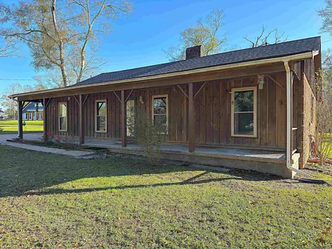 12811 Taylor St, Clinton, LA 70722