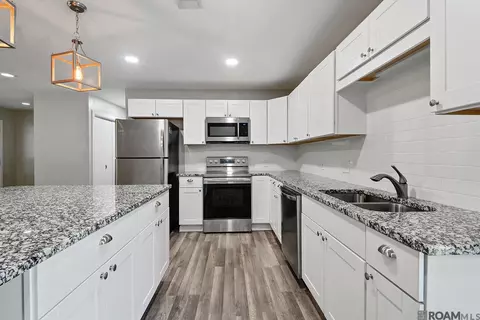Kitchen - 30023 Smith Dr, Walker, LA 70785 photo 2 of 2