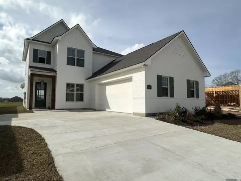 36155 Belle Parc Ave, Geismar, LA 70734