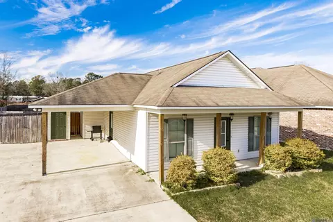 32481 Lake Pointe Blvd, Denham Springs, LA 70726