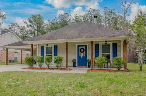 30652 Baker Dr, Denham Springs, LA 70726