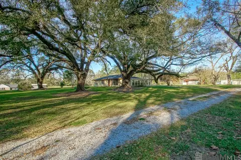 15061 Catfish Farm Rd, Independence, LA 70443