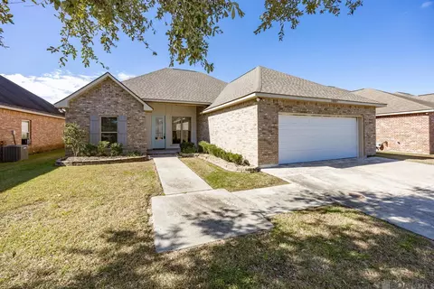 14057 Garden Cove Ct, Gonzales, LA 70737