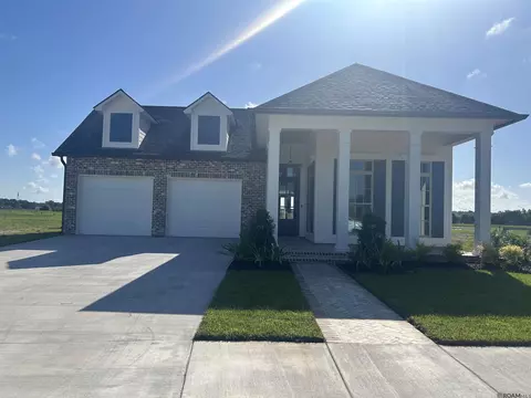 5027 Colmar Rd, Gonzales, LA 70737