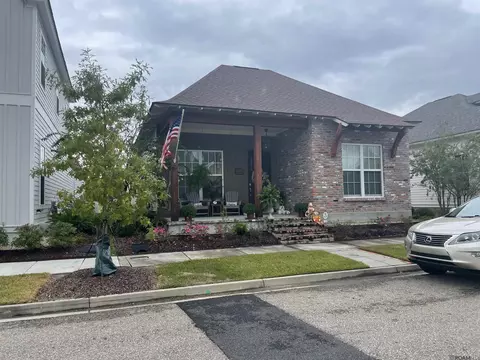 4098 Memorial Sq, Zachary, LA 70791