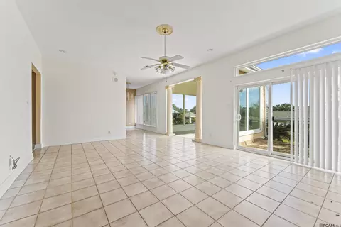 Living - 26 Inlet Cove Loop, Slidell, LA 70458 photo 3 of 4