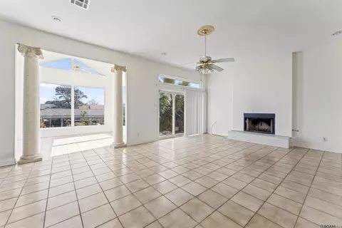 Living - 26 Inlet Cove Loop, Slidell, LA 70458 photo 1 of 4