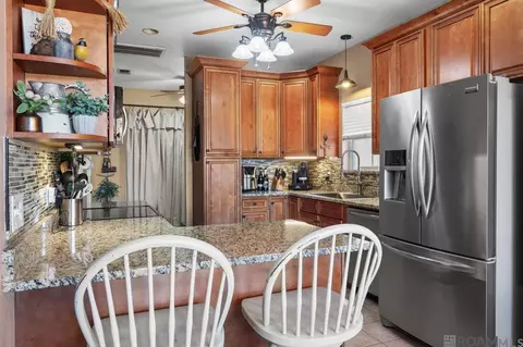 Kitchen - 13186 David Lee Dr, Walker, LA 70785 photo 2 of 4