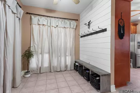 Entry Way - 13186 David Lee Dr, Walker, LA 70785 photo 2 of 2