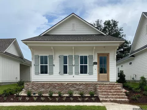 122 Royal Oak Blvd, Thibodaux, LA 70301