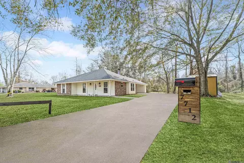 7712 Misty Oaks Ave, Baker, LA 70714